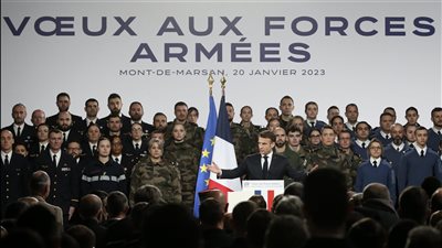 « La mer, Qu'on voit danser le long des golfes clairs » 