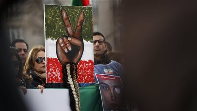 Iran : Six mois après la révolution