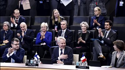 La Finlande et la Suède dans l'OTAN : quelles seront les conséquences