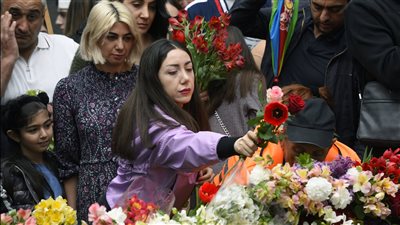 Un 24 avril 2023 sous haute tension au Haut-Karabakh : En guise de commémoration du génocide arménien, Bakou installe un checkpoint sur le corridor de Latchine  