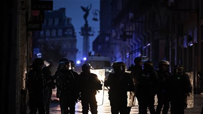 Émeutes en France : « Il est temps que les bons se rassurent et que les méchants tremblent » (Napoléon III)