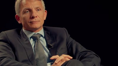 Macron : La stratégie de la tension, dans quel but ?