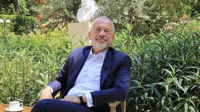 Demain : le deuxième épisode de « À la porte de l’Ambassadeur » avec l’Ambassadeur de Grèce en Égypte sur les plateformes d’Al Bawaba News