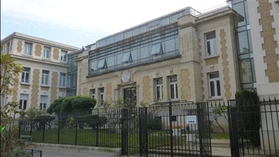 Chapeau bas pour L'Hôpital des Gardiens de la Paix :*le petit hôpital qui soigne comme une grande famille*