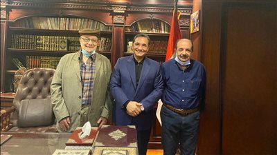 17 heures, heure du Caire 15