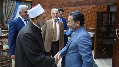 17 heures, heure du Caire 18